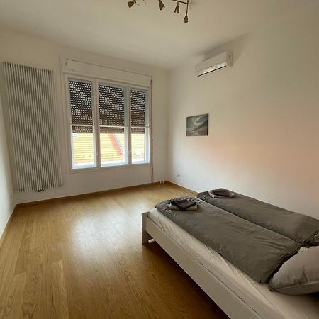 City Center 1, Cozy 2Br In The City Center! Boedapest Buitenkant foto