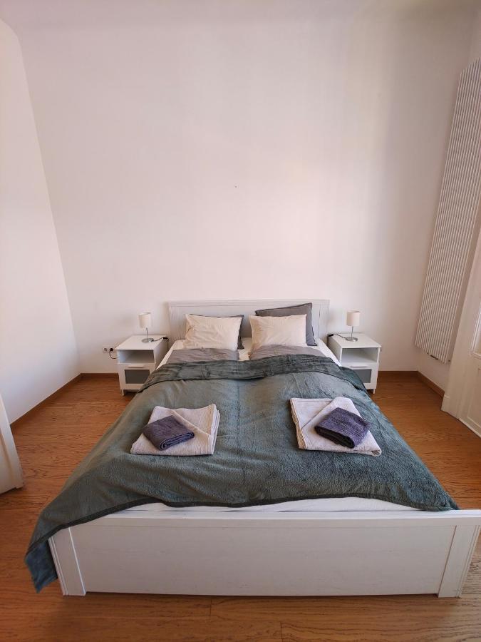 City Center 1, Cozy 2Br In The City Center! Boedapest Buitenkant foto