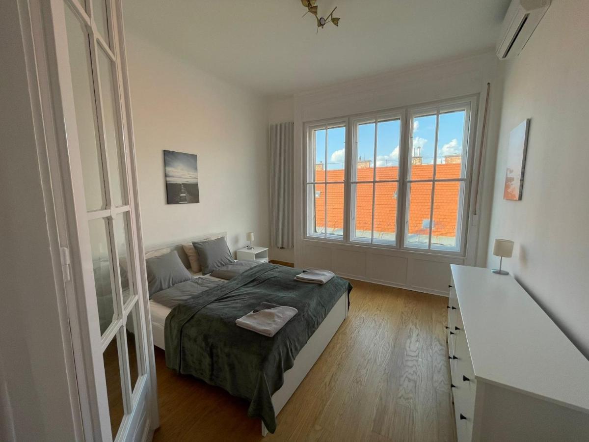 City Center 1, Cozy 2Br In The City Center! Boedapest Buitenkant foto